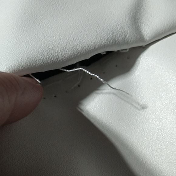 Ava Kensington Travel Bag W Adjustable & Detachable Strap 2 Small Flaws - Picture 14 of 14